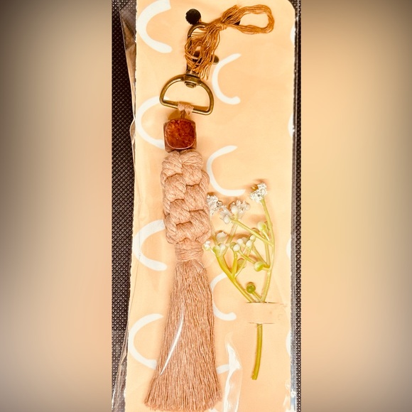 Rustic Red Macrame Keychain’s - Picture 4 of 6